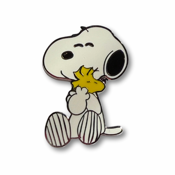 Cute Snoopy Hugging Woodstock Enamel Pin – Snoopy Peanuts Cartoon Dog Pins for Backpack & Hats